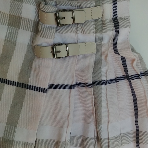 Burberry Mini Pleated Skirt - Picture 2 of 7